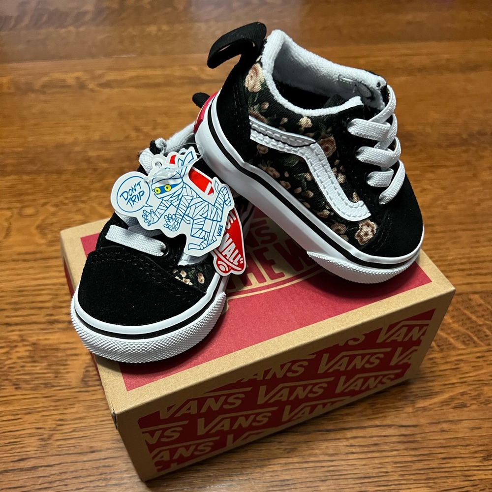 Vans Baby Toddler Old Skool Rose Dreams Black/White/Floral Shoe Size 2